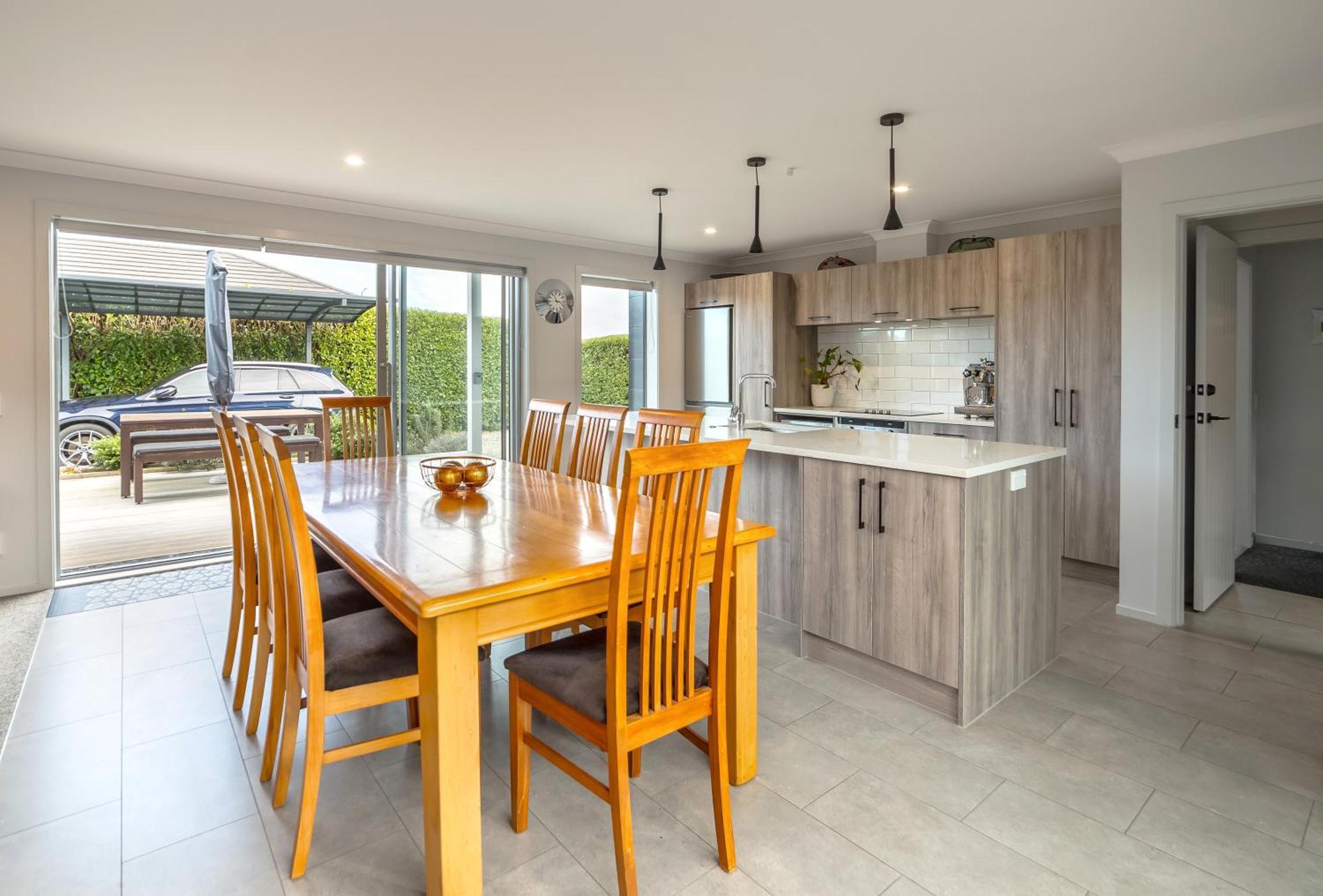 Wine Country Bach Villa Martinborough Exterior photo
